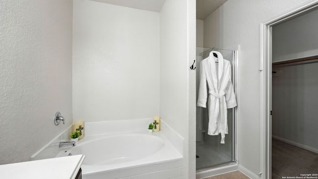 6738 Luckey Tree, House other with 4 bedrooms, 3 bathrooms and null parking in San Antonio TX | Image 21