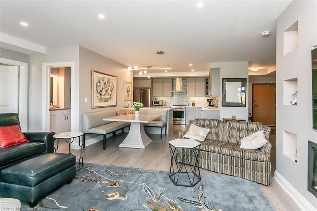205 - 249 Grey Silo Rd, House attached with 2 bedrooms, 2 bathrooms and 1 parking in Waterloo ON | Image 15