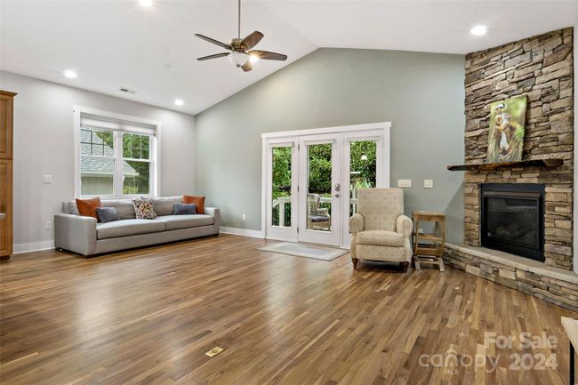 Spacious open concept floor plan | Image 9