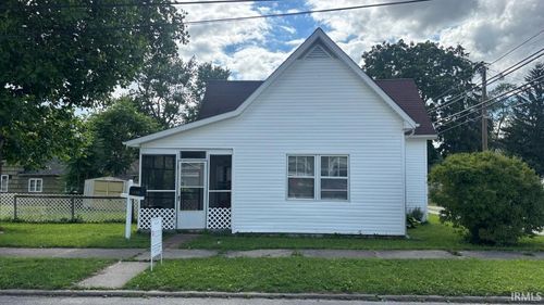 214 S 10th St, Elwood, IN, 46036-1922 | Card Image