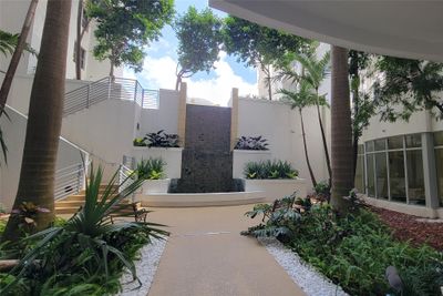 Atrium off of Lobby | Image 1