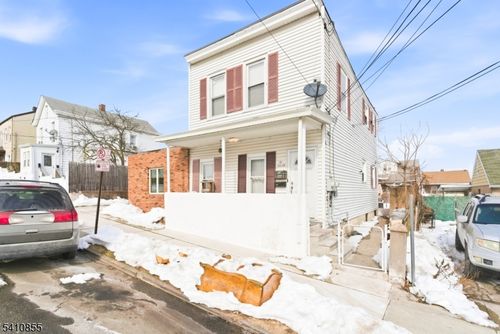 135 Dixon Ave, Paterson, NJ, 07501-2523 | Card Image