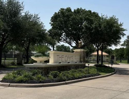 6311 Redfish Reef Dr, Beach City, TX, 77523-8700 | Card Image