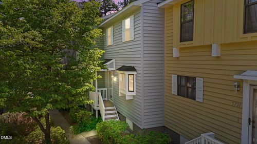 5749 Three Oaks Dr, Raleigh, NC, 27612-6136 | Card Image