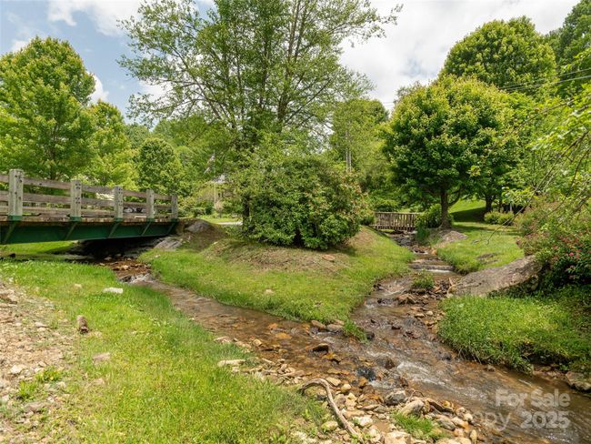 Community Amenities | Image 21