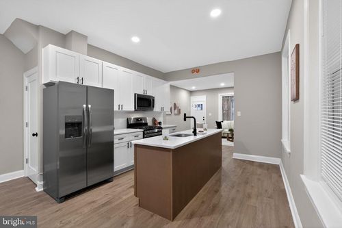 6111 Baynton St, PHILADELPHIA, PA, 19144-2012 | Card Image