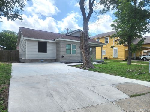102 Wonder Pkwy, San Antonio, TX, 78213-4457 | Card Image