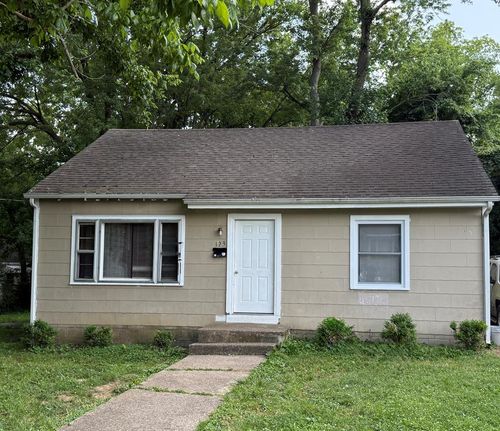123 Sarah Ave, Hopkinsville, KY, 42240-2462 | Card Image