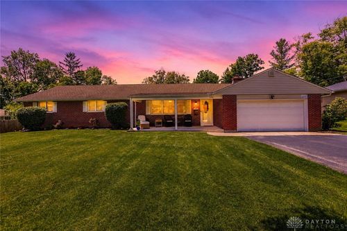 2097 Bonniedale Dr, Bellbrook, OH, 45305-1513 | Card Image
