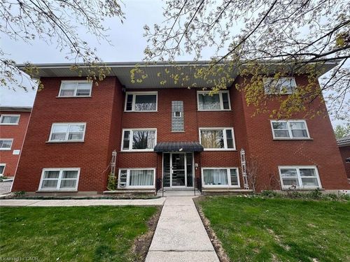 a-274 Ottawa St S, Kitchener, ON, N2G3T6 | Card Image