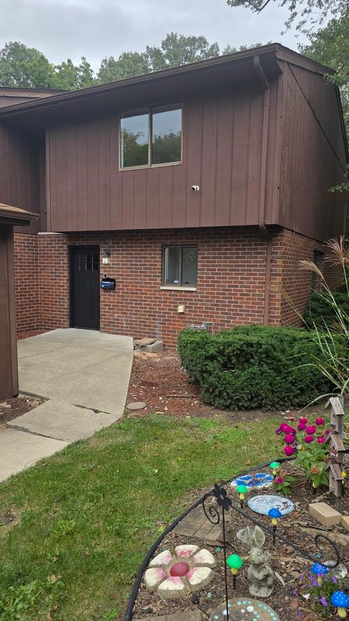 1469 Midland Ct, Joliet, IL, 60436-1909 | Card Image