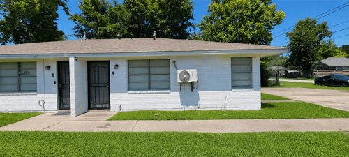 a-7818 Oak Knoll Ln, Houston, TX, 77028-1830 | Card Image