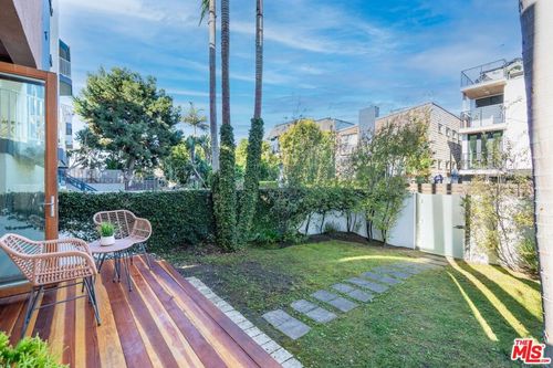 28 Westwind St, Marina del Rey, CA, 90292-7128 | Card Image