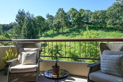 5f-400 Deer Valley Rd, San Rafael, CA, 94903-5521 | Card Image