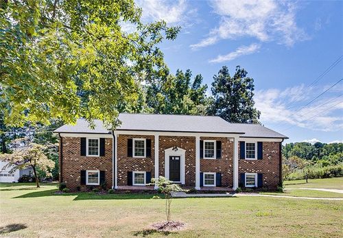 604 Hemlock Dr, Asheboro, NC, 27205-7043 | Card Image