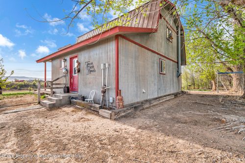 582 1600 Rd, Delta, CO, 81416-8756 | Card Image