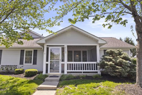 8565 Victoria Meadow Ln, Reynoldsburg, OH, 43068-9740 | Card Image