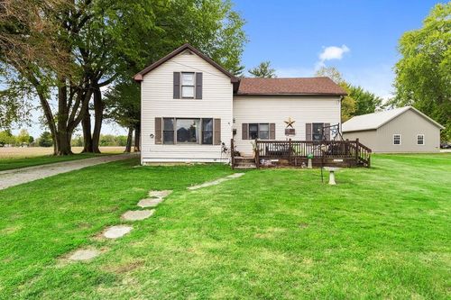 320 W Walnut Street, Akron, IN, 46910 | Card Image