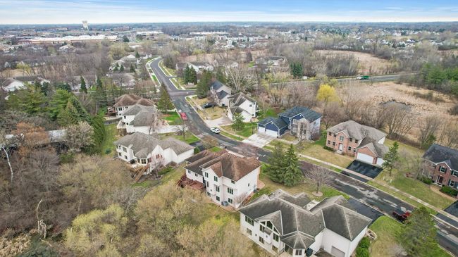 105_17606_93rd105_mls.jpg | Image 105