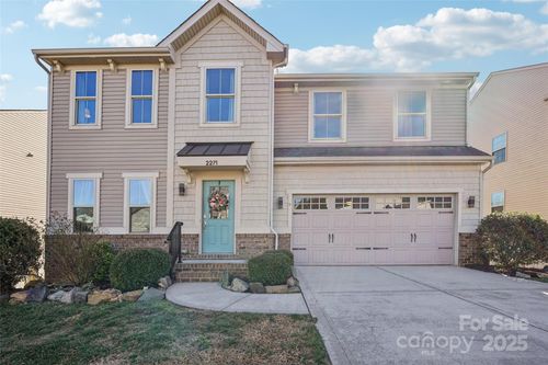 2271 Stone Pile Dr Sw, Concord, NC, 28025-6202 | Card Image