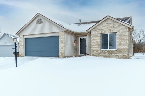 1723 Versailles Village Pl, Fort Wayne, IN, 46808-1487 | Card Image