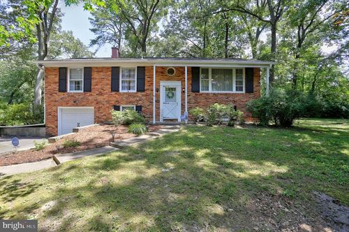 826 Meadow Rd, SEVERN, MD, 21144-2108 | Card Image