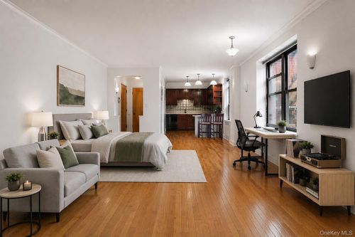 4e-290 Avenue Of The Americas, New York, NY, 10014-4477 | Card Image