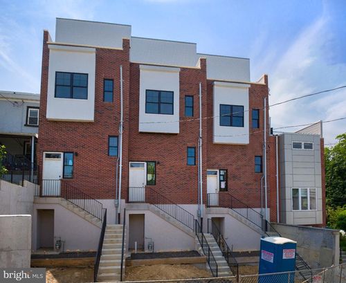 303 Fountain St, PHILADELPHIA, PA, 19128-4571 | Card Image