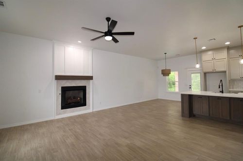 130 Mountain Laurel Way, Noble, OK, 73068-8624 | Card Image