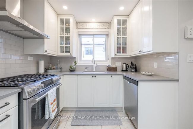 7863 Trackview St, House other with 3 bedrooms, 2 bathrooms and 2 parking in Niagara Falls ON | Image 16