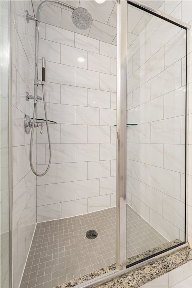 APT-518 - 301 5 Th Ave, Condo with 2 bedrooms, 2 bathrooms and 1 parking in Pittsburgh PA | Image 10