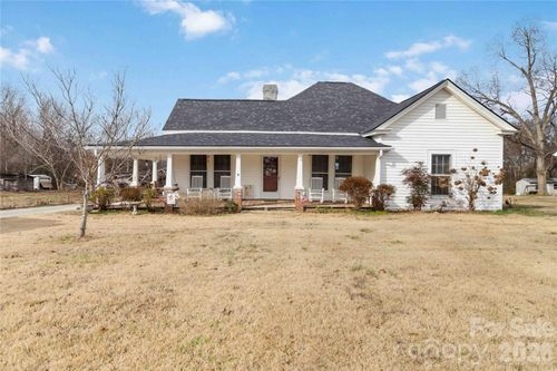 3841 York St, Sharon, SC, 29742-8707 | Card Image