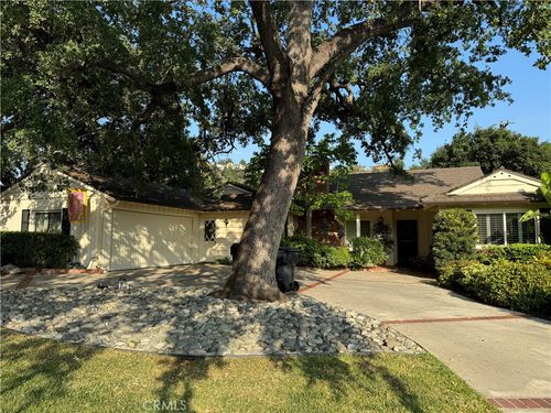 1648 Highland Oaks Dr, Arcadia, CA, 91006-1833 | Card Image