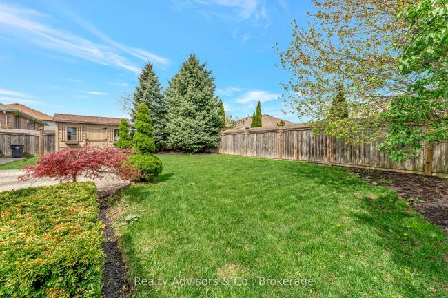 56 Southampton Dr, House other with 3 bedrooms, 2 bathrooms and 2 parking in Saint George ON | Image 26