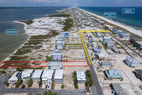 7702 White Sands Blvd, Navarre, FL, 32566-7121 | Card Image
