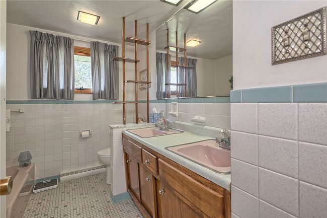 204 Bashforth Dr, House other with 3 bedrooms, 2 bathrooms and 1 parking in Jeannette PA | Image 15