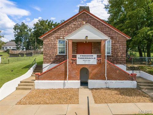402 Glendale St, Park Hills, MO, 63601-1828 | Card Image