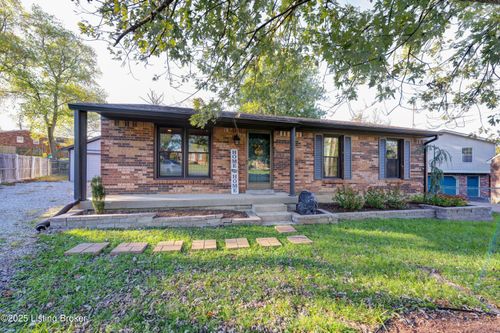 4416 Wendy Hills Dr, Crestwood, KY, 40014-9131 | Card Image