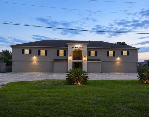 17-4854 Pontchartrain Dr, Slidell, LA, 70458-5822 | Card Image