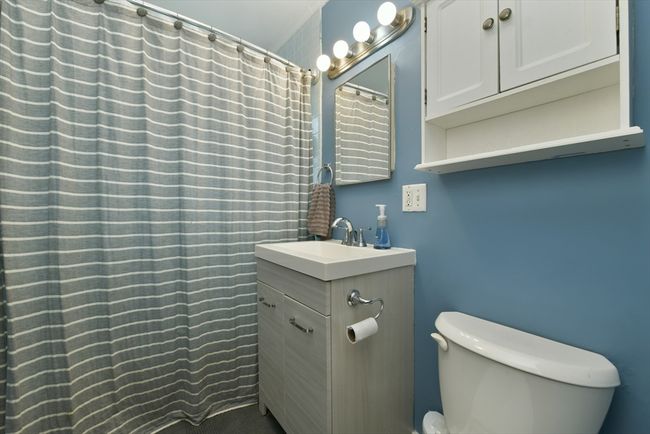 1 - 11 Goodway Rd, Condo with 2 bedrooms, 1 bathrooms and 1 parking in Boston MA | Image 14