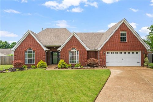 40 Royal View Cv, Oakland, TN, 38060-3457 | Card Image