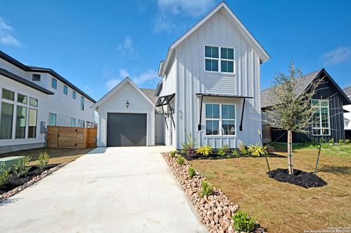 414 Alexander Ave, New Braunfels, TX, 78130-0358 | Card Image