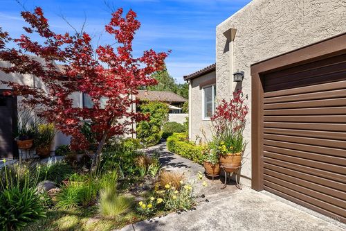 934 Shady Oak Dr, Santa Rosa, CA, 95404-2784 | Card Image