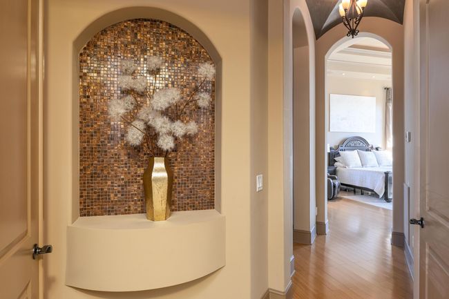 Beautiful tile work and accents | Image 50