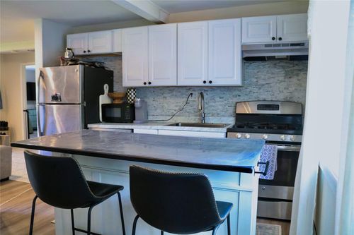 8 Diana Rd, Rocky Point, NY, 11778-9648 | Card Image