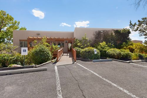 2209 Brothers Rd, Santa Fe, NM, 87505-6965 | Card Image