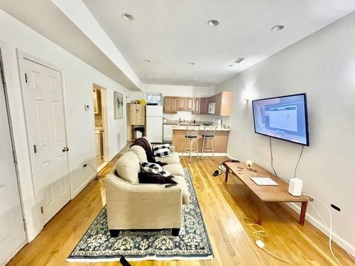 1-111 Salem St, Boston, MA, 02113-2245 | Card Image