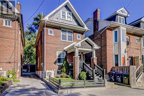 373 Woodbine Ave, Toronto, ON, M4L3P7 | Card Image