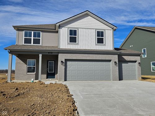 2600 Kingman Dr, Whitestown, IN, 46075-7636 | Card Image