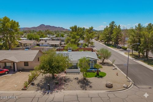 2201 E Kings Ave, Phoenix, AZ, 85022-2916 | Card Image
